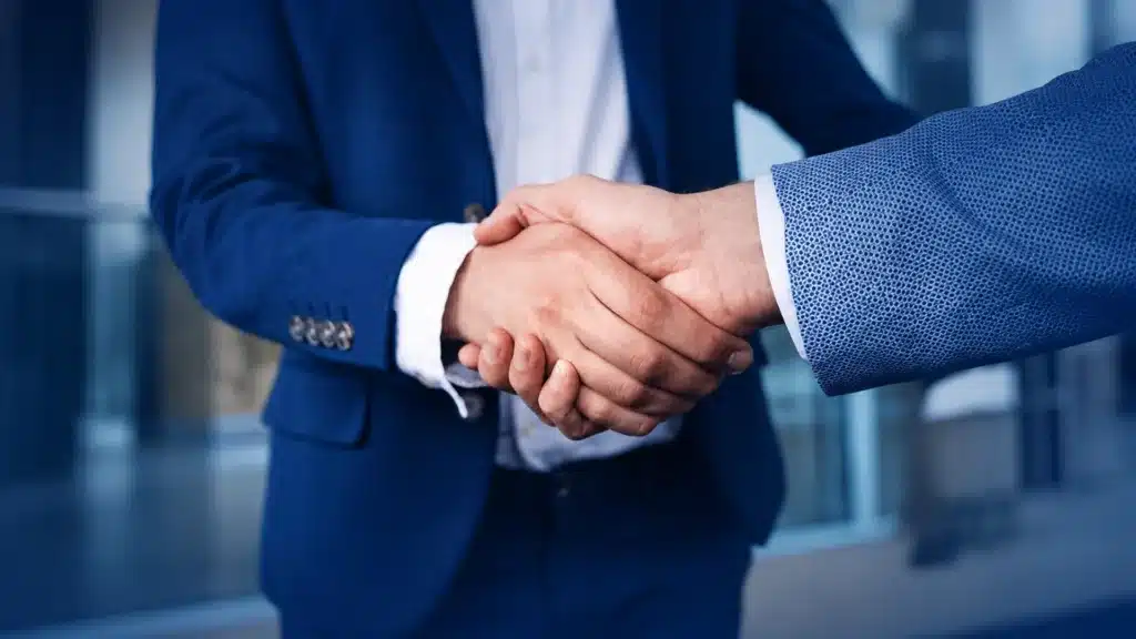 Como fortalecer a credibilidade da empresa nas licitações?